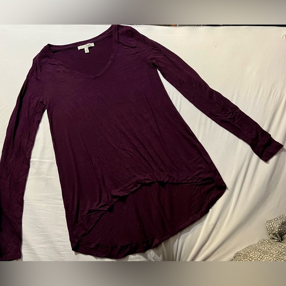 Express Nine-Eleven beautiful purple shirt l;  hangs perfectly. I never wore it. - Picture 1 of 5